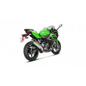Akrapovic Kawasaki Ninja 400 18 Slip-on Line hexagonal lyddmper i titanium (ECE godkendt)